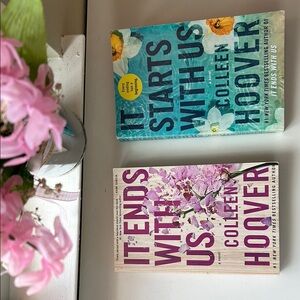 Book Set - It Starts With Us & It Ends With Us